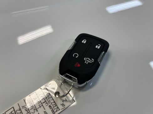 Used 2022 Chevrolet Silverado 1500 LTZ image 35