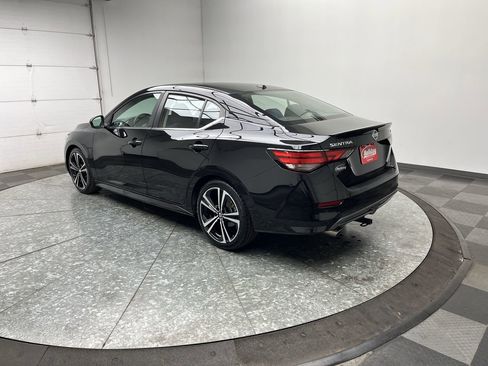 Used 2020 Nissan Sentra SR FWD image 2