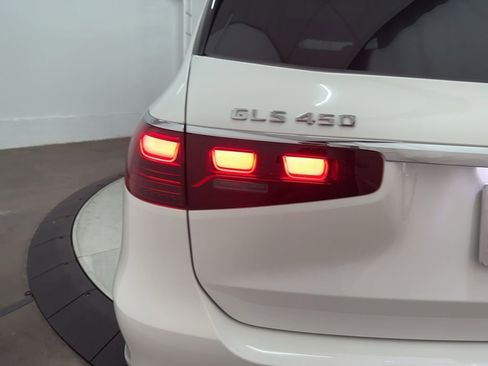 New 2026 Mercedes-Benz GLS 450 GLS 450 image 32