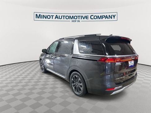 Used 2022 Kia Carnival SX Prestige FWD image 6