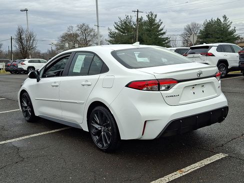 Certified 2025 Toyota Corolla SE image 4
