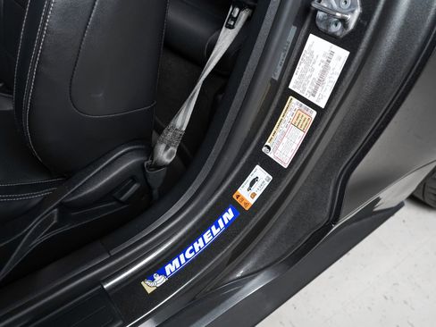 Used 2018 Ford Mustang GT Premium w/ Black Accent Package RWD image 72