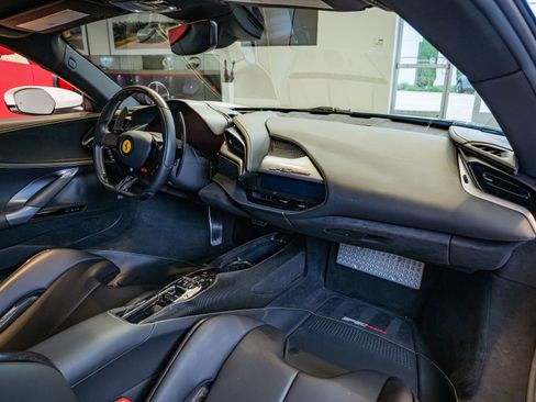 Used 2022 Ferrari SF90 Stradale AWD/4WD image 17
