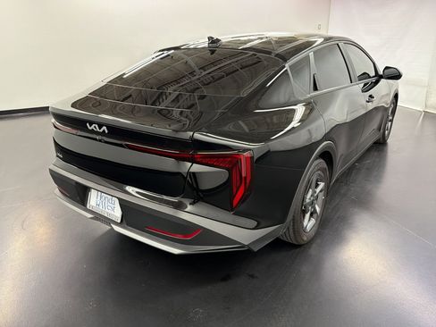 Used 2025 Kia K4 LXS image 9