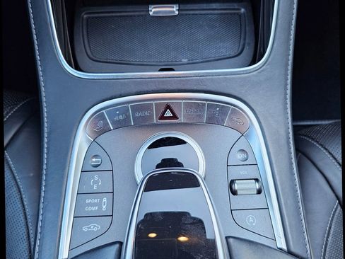 Used 2015 Mercedes-Benz S 550 4MATIC Coupe image 33