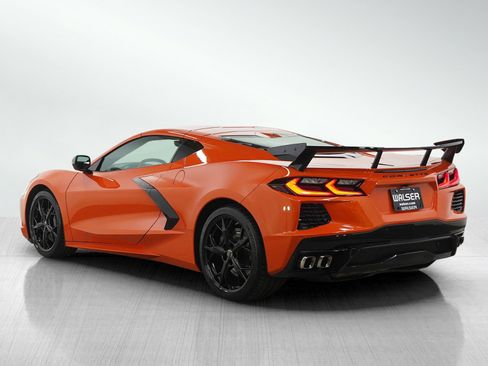 Used 2021 Chevrolet Corvette Stingray Premium Cpe w/ Z51 Performance Package image 3