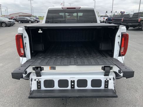 Used 2022 GMC Sierra 1500 SLT w/ SLT Premium Plus Package AWD/4WD image 12