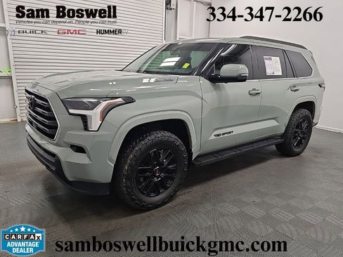 Used 2023 Toyota Sequoia SR5 w/ SR5 Premium Package AWD/4WD image 4