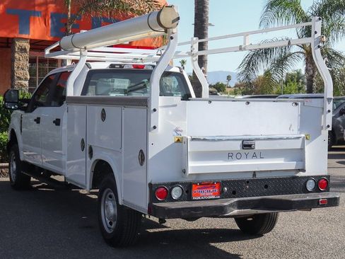 Used 2018 Ford F250 XL w/ Power Equipment Group AWD/4WD image 7