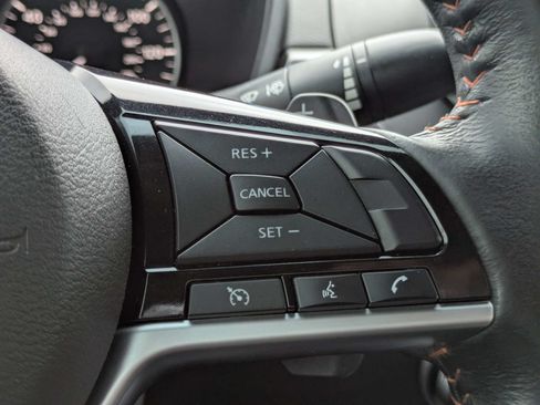 Used 2023 Nissan Altima 2.5 SR FWD image 16