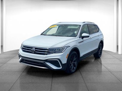 Used 2024 Volkswagen Tiguan SE