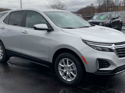 Certified 2022 Chevrolet Equinox LT image 2