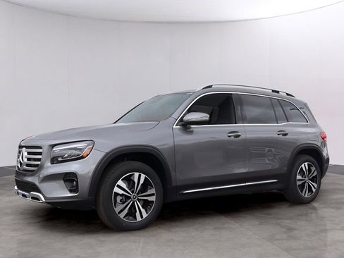 New 2026 Mercedes-Benz GLB 250 4MATIC image 3