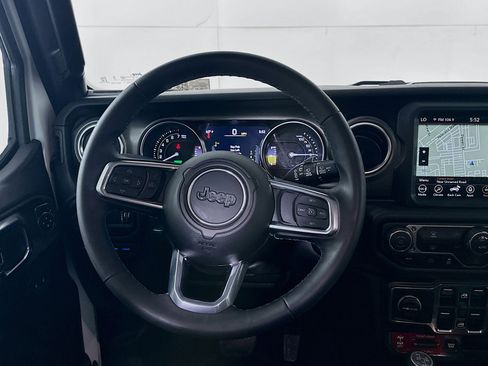 Used 2023 Jeep Wrangler Unlimited Rubicon 4xe image 17