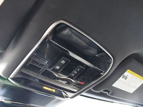 Used 2024 Land Rover Range Rover Sport Dynamic SE AWD/4WD image 33