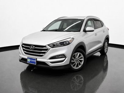 Used 2017 Hyundai Tucson SE w/ SE Popular Package 02
