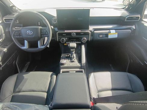 Used 2026 Toyota 4Runner Limited AWD/4WD image 15