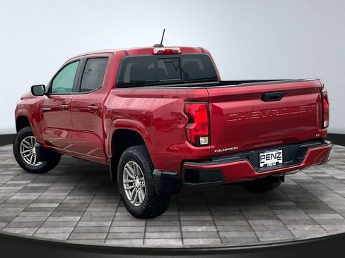 Used 2024 Chevrolet Colorado LT w/ LT Convenience Package RWD image 5