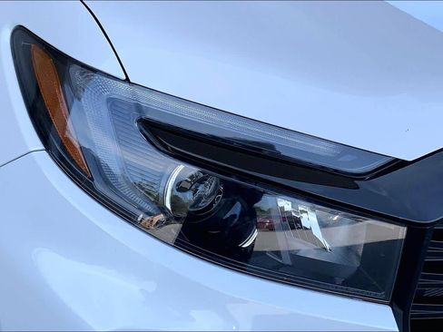 Used 2025 Honda Passport Black Edition image 27