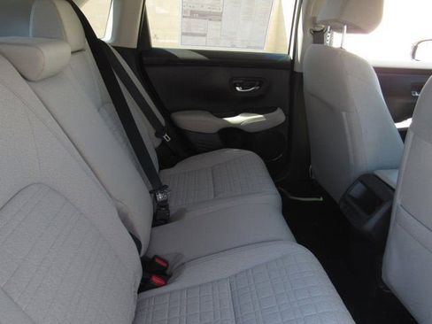 New 2026 Honda HR-V LX image 9