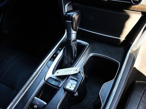 Used 2018 Honda Accord EX-L image 27