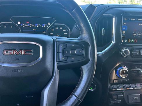 Used 2020 GMC Sierra 2500 AT4 w/ AT4 Premium Package AWD/4WD image 14