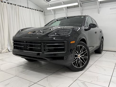 New 2026 Porsche Cayenne AWD/4WD image 8