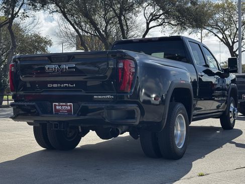 Used 2024 GMC Sierra 3500 Denali Ultimate image 8