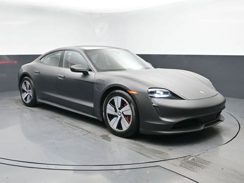 Used 2020 Porsche Taycan 4S AWD/4WD image 2