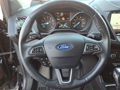 Used 2019 Ford Escape Titanium AWD/4WD image 11