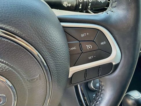 Used 2020 Jeep Compass Latitude AWD/4WD image 13