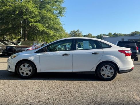 Used 2013 Ford Focus S FWD image 3
