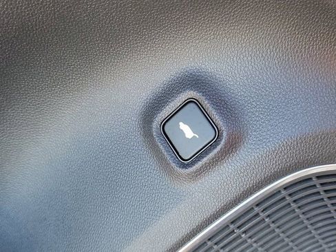 Certified 2024 Acura MDX FWD w/ Technology Package image 15
