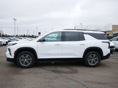 Used 2024 Chevrolet Traverse LT