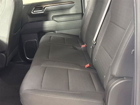 Certified 2024 Chevrolet Silverado 1500 LT AWD/4WD image 15