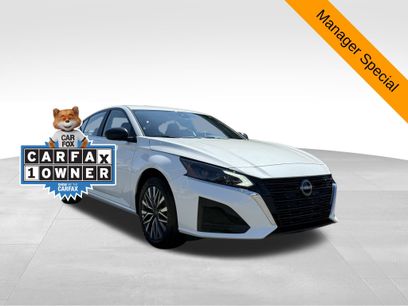 Used 2024 Nissan Altima 2.5 SV