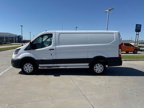 Used 2024 Ford Transit 250 Low Roof w/ Exterior Upgrade Package RWD image 3