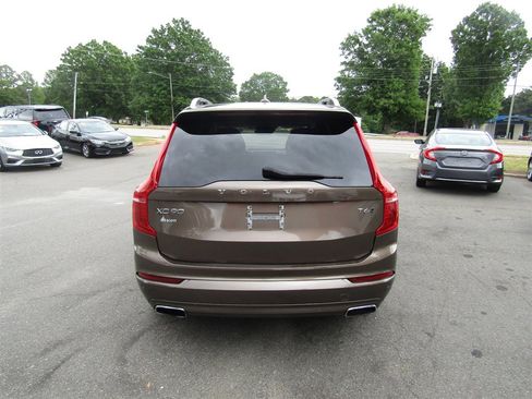 Used 2017 Volvo XC90 T6 Momentum w/ Vision Package AWD/4WD image 6