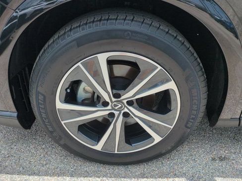 Used 2025 Lexus RX 350 FWD w/ Accessory Package image 11