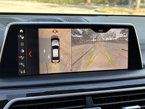 Used 2019 BMW ALPINA B7 xDrive w/ Luxury Rear Seating Package image 25