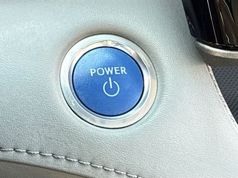 Used 2021 Toyota Highlander Limited AWD/4WD image 9
