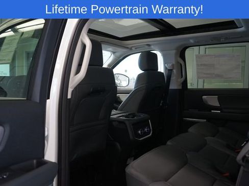 New 2026 Ford Expedition Active image 28