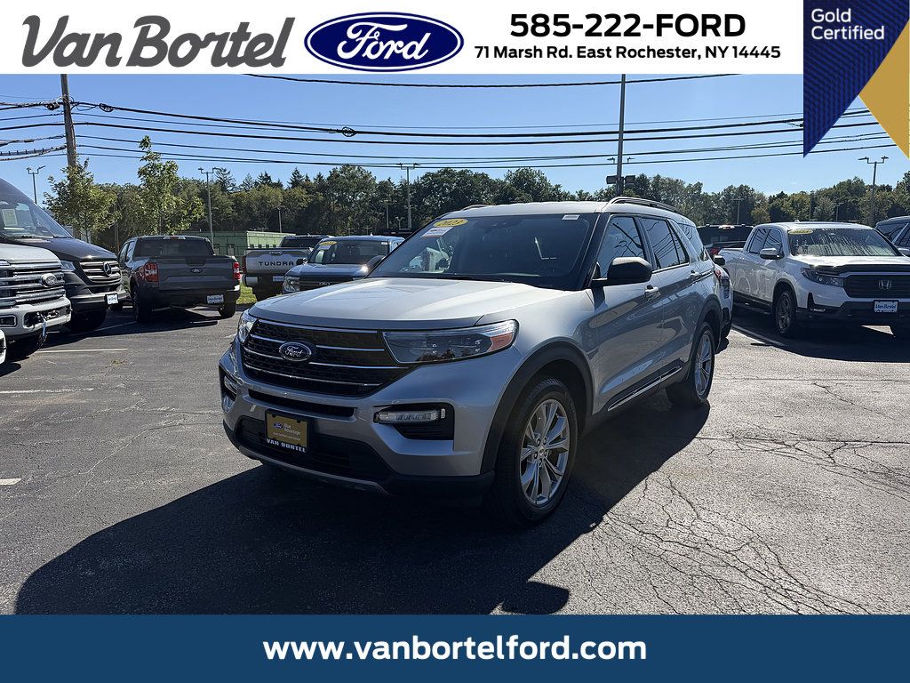 Certified 2023 Ford Explorer XLT w/ Equipment Group 202A AWD/4WD image 1