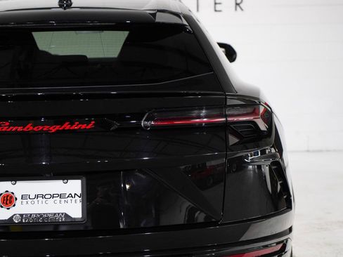 Used 2020 Lamborghini Urus image 34