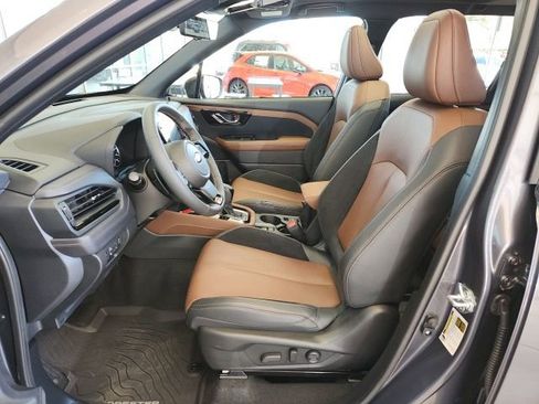Used 2025 Subaru Forester Touring AWD/4WD image 16
