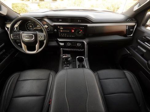 Used 2024 GMC Sierra 1500 Denali w/ Technology Package image 17