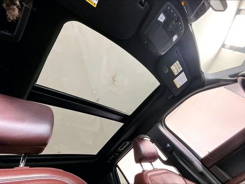 Used 2023 Ford Expedition Limited image 22