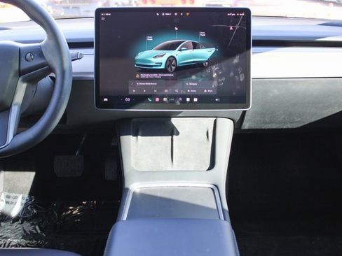 Used 2023 Tesla Model 3 Long Range image 16
