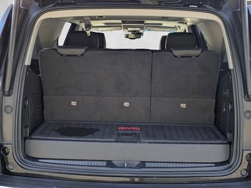 Used 2015 GMC Yukon Denali w/ Premium Package image 6