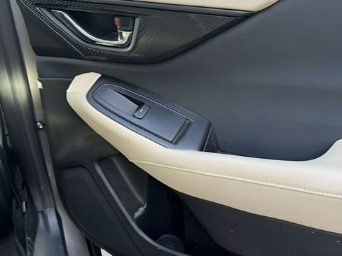 Used 2020 Subaru Outback Premium image 28